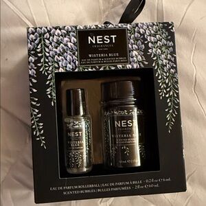 NEST Fragrances Wisteria Blue Bath Soak & Bubbles Set